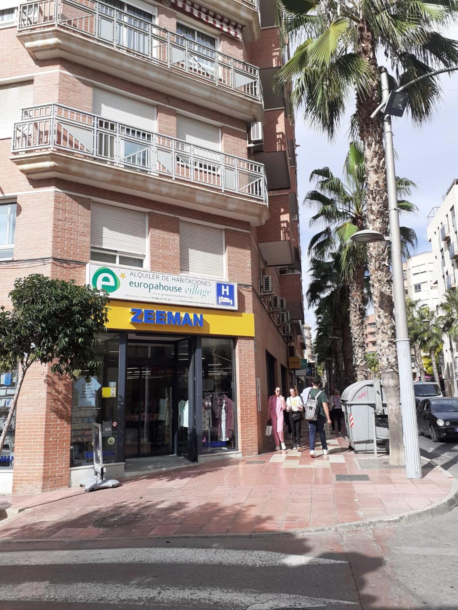 Europa House Village San Vicente Raspeig Exterior foto